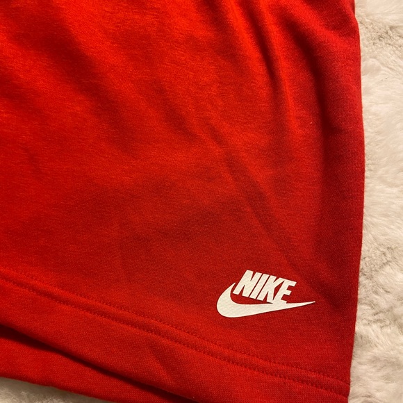 NWT! Nike Plus Size essential shorts red size 3X - Picture 4 of 7